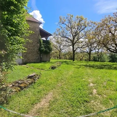 Dom wakacyjny Sous Les Noyers
