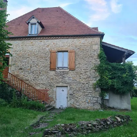 Sous Les Noyers Dom wakacyjny